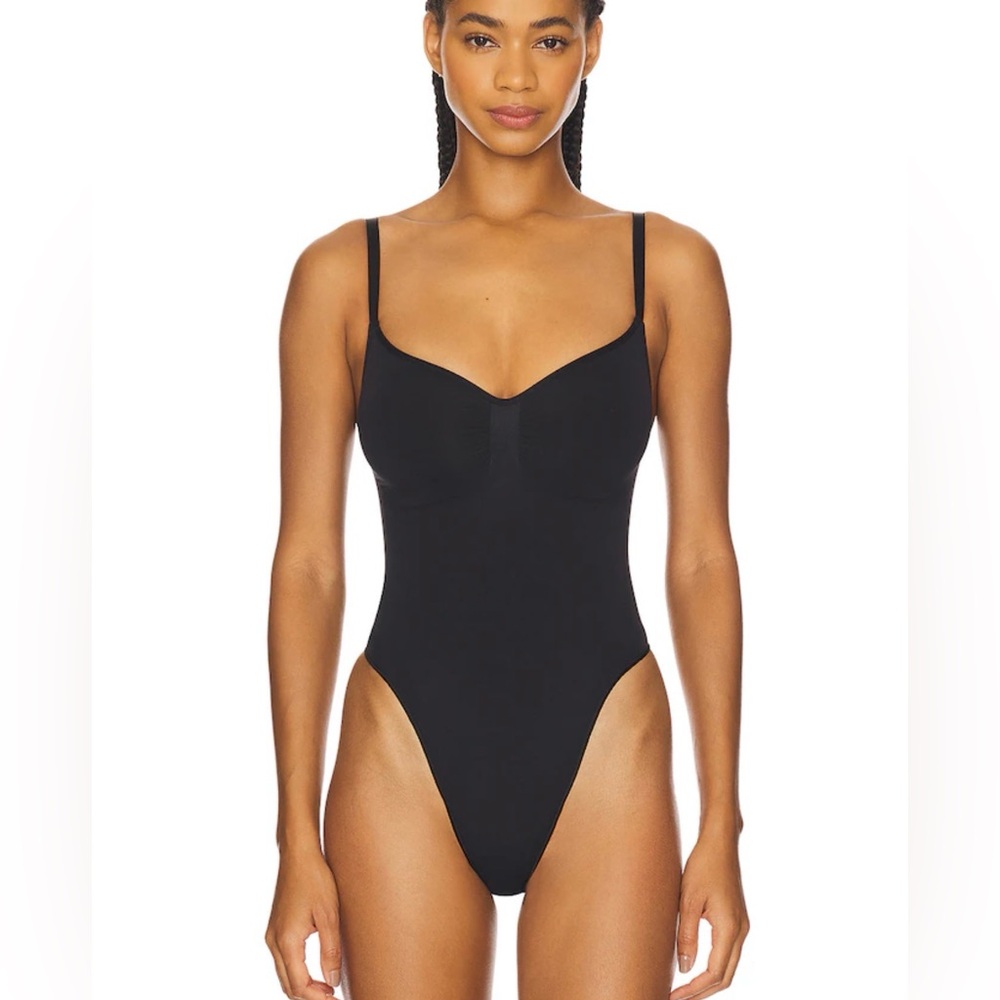 Skims Seamless Sculpt Thong Bodysuit in Onyx